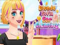 Spiel Blonde Sofia Ear Cleaning